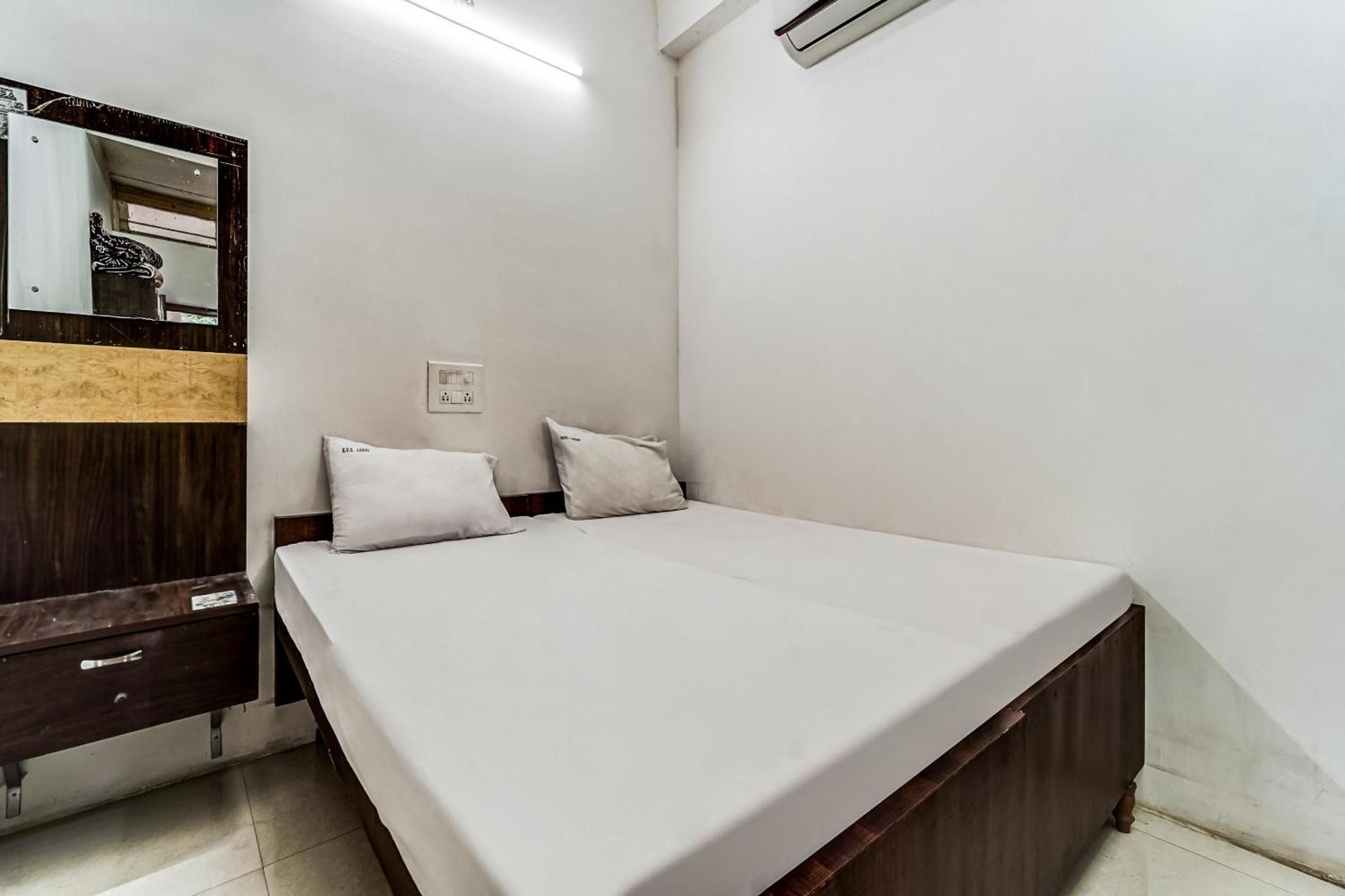 Hotel O Solar Inn تيروباتي المظهر الخارجي الصورة